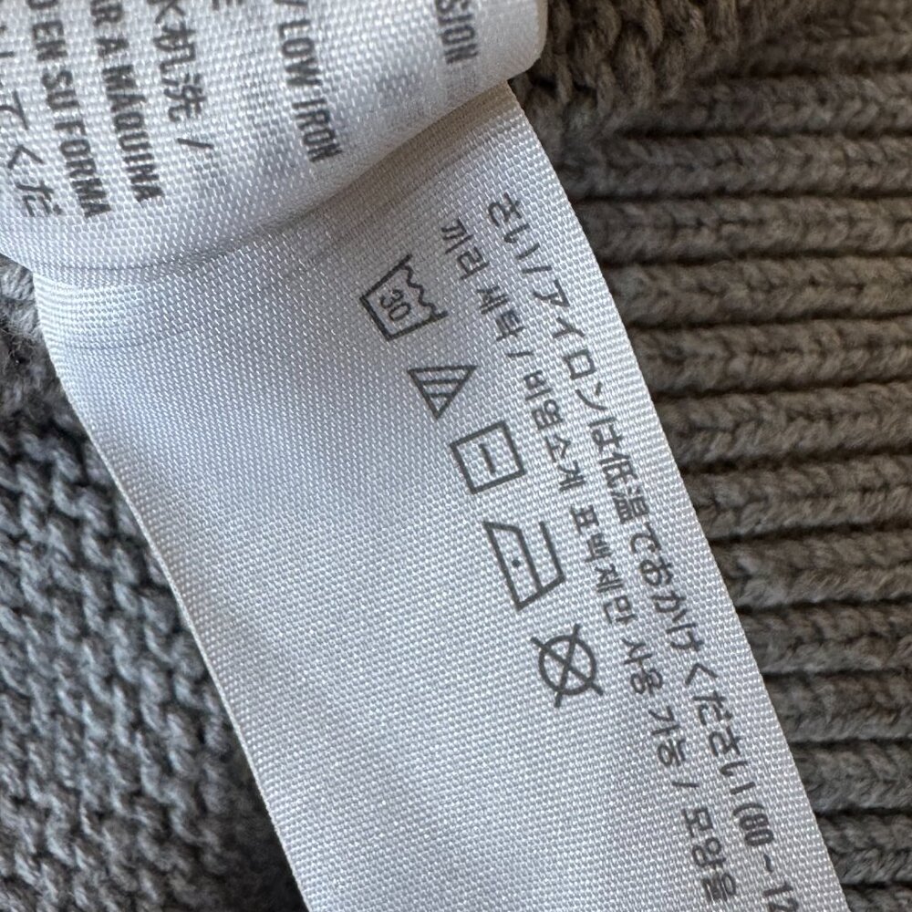 Womens Abercrombie Gray Sweater Vest • Small • Preppy Layering • Varsity • Y2K - Picture 14 of 16